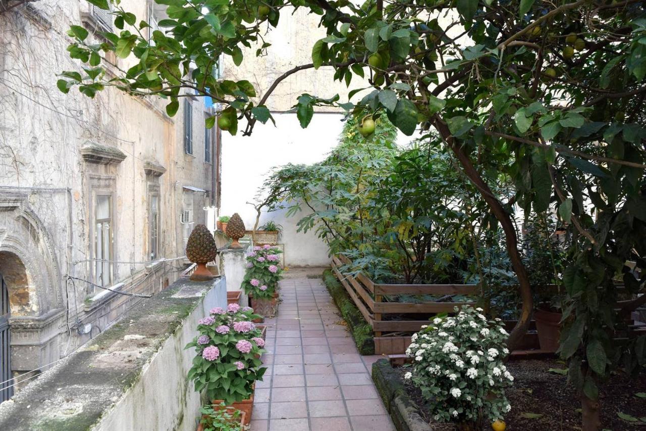 Giardino D'Atri Apartment Naples Luaran gambar